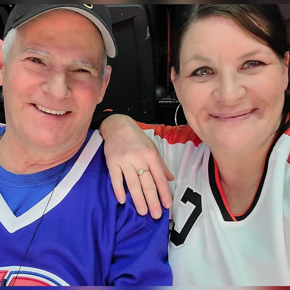 Meet your Posher, Christina - Picture 2 of 10